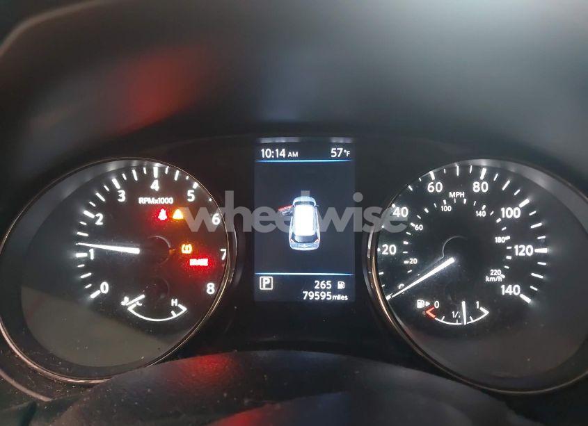 Photo 7 of 2018 Nissan Rogue SV (VIN KNMAT2MT5JP509277)