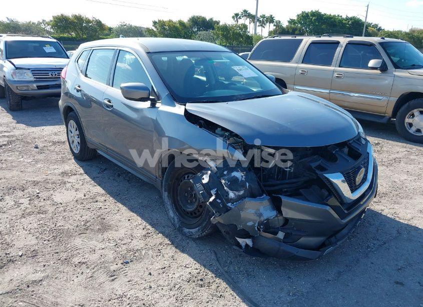 2018 Nissan Rogue S (VIN KNMAT2MT5JP557166) main photo