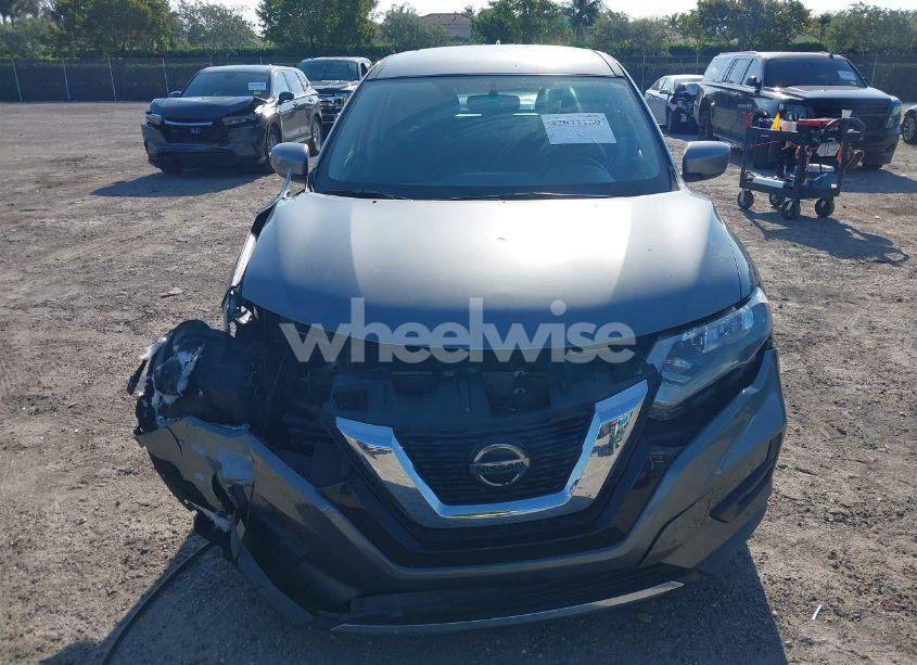 Photo 13 of 2018 Nissan Rogue S (VIN KNMAT2MT5JP557166)