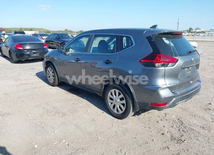 Photo 3 of 2018 Nissan Rogue S (VIN KNMAT2MT5JP557166)