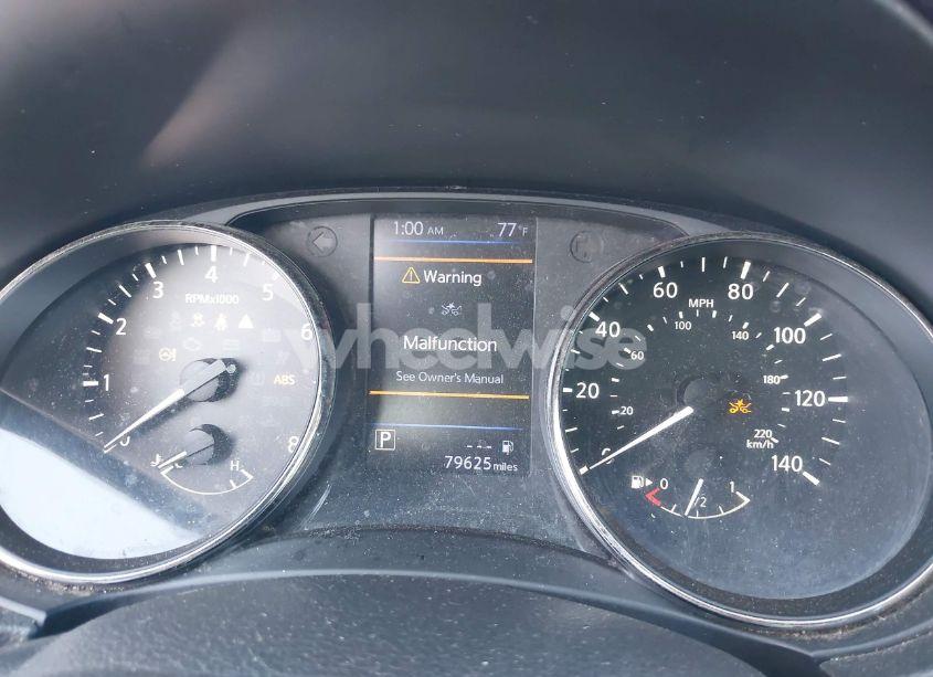 Photo 7 of 2018 Nissan Rogue S (VIN KNMAT2MT5JP557166)