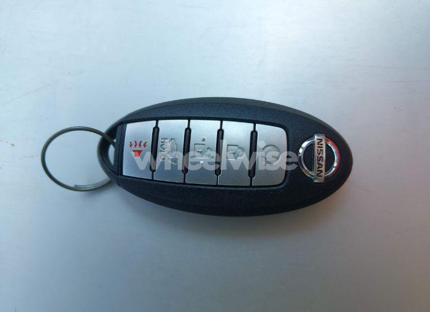 Photo 11 of 2018 Nissan Rogue SV (VIN KNMAT2MT5JP607094)