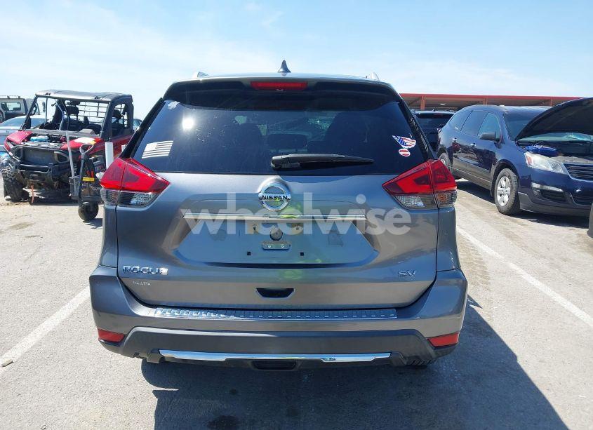 Photo 16 of 2018 Nissan Rogue SV (VIN KNMAT2MT5JP607094)