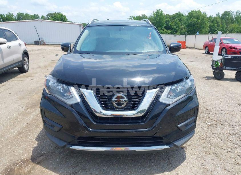 Photo 12 of 2018 Nissan Rogue SV (VIN KNMAT2MT5JP620962)