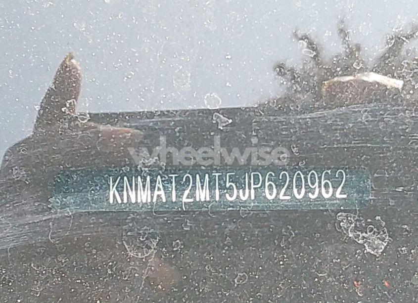 Photo 9 of 2018 Nissan Rogue SV (VIN KNMAT2MT5JP620962)