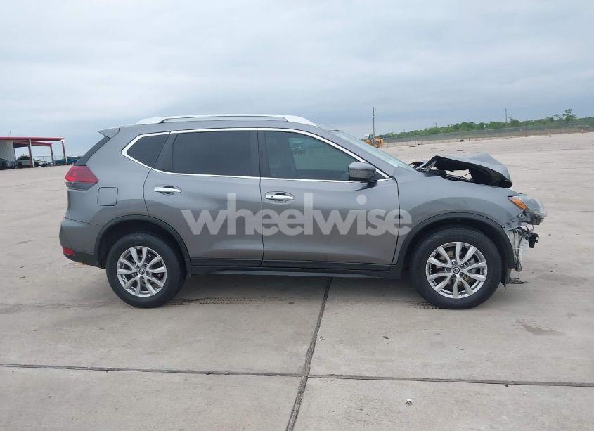 Photo 13 of 2019 Nissan Rogue SV (VIN KNMAT2MT5KP559355)