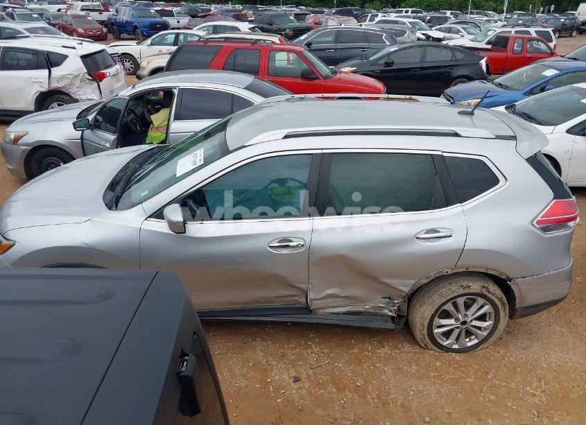 Photo 14 of 2015 Nissan Rogue SV (VIN KNMAT2MT6FP529559)