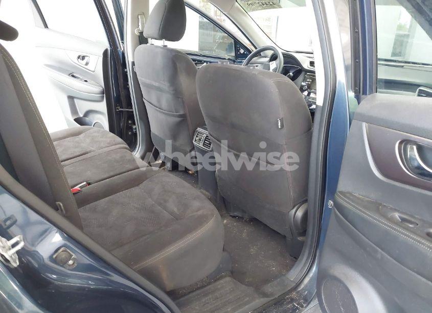 Photo 8 of 2015 Nissan Rogue S (VIN KNMAT2MT6FP551299)