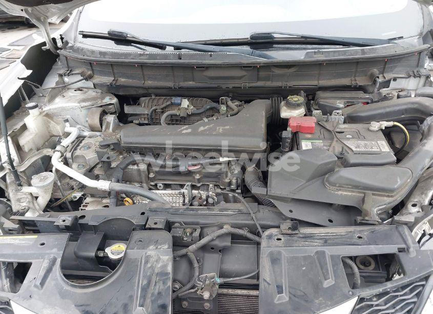 Photo 10 of 2016 Nissan Rogue S (VIN KNMAT2MT6GP705656)