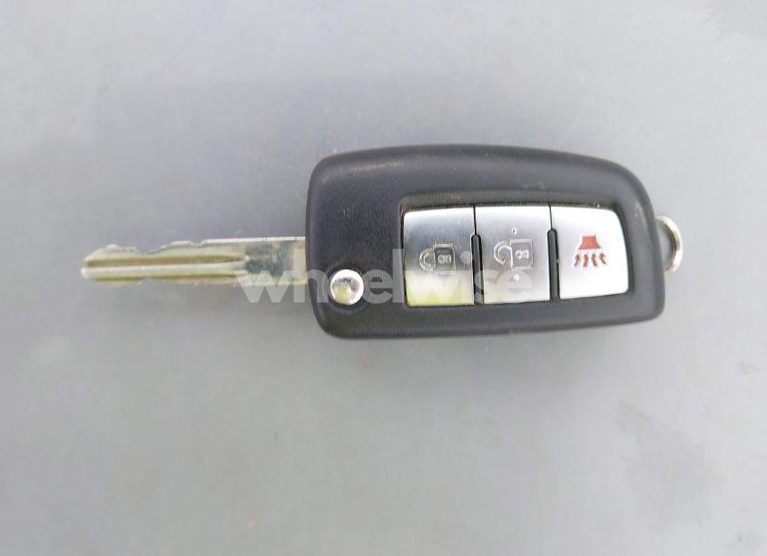 Photo 11 of 2016 Nissan Rogue S (VIN KNMAT2MT6GP705656)