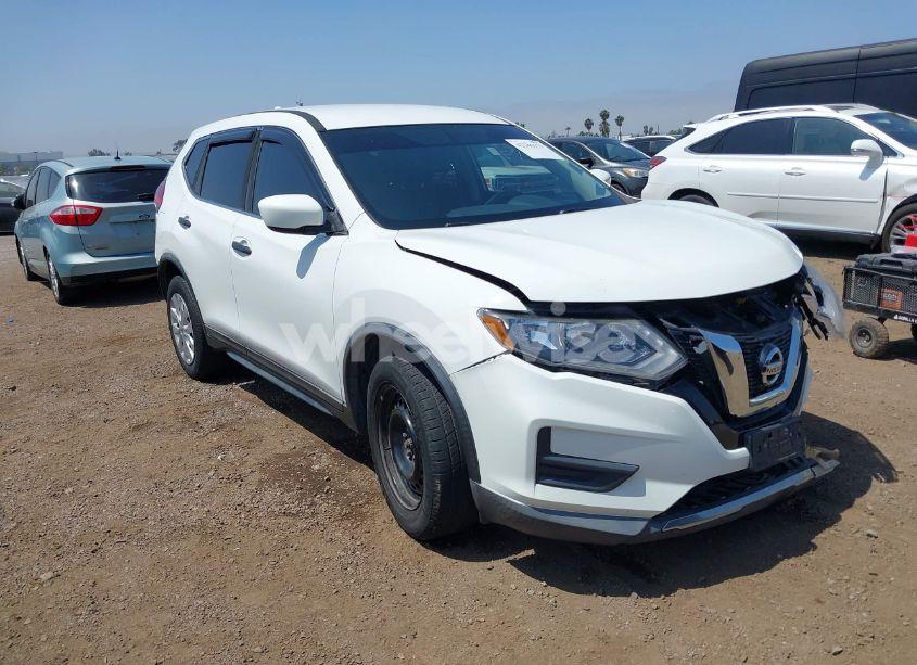 2017 Nissan Rogue S (VIN KNMAT2MT6HP544341) main photo