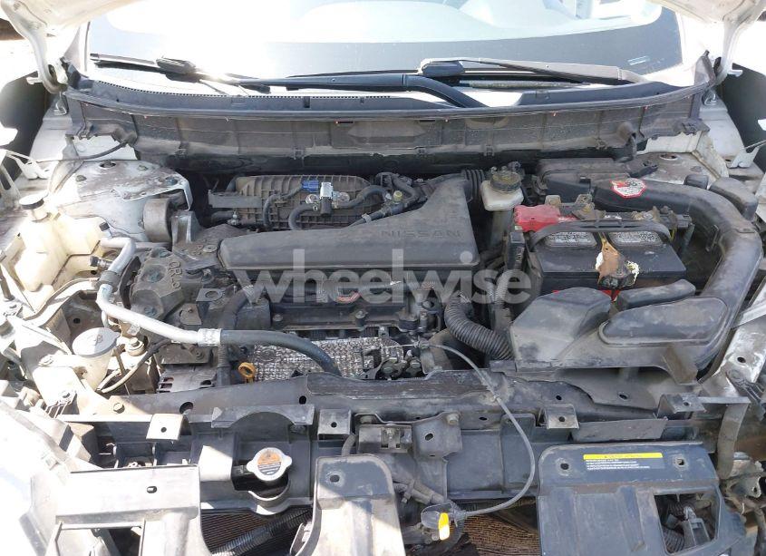 Photo 10 of 2017 Nissan Rogue S (VIN KNMAT2MT6HP544341)