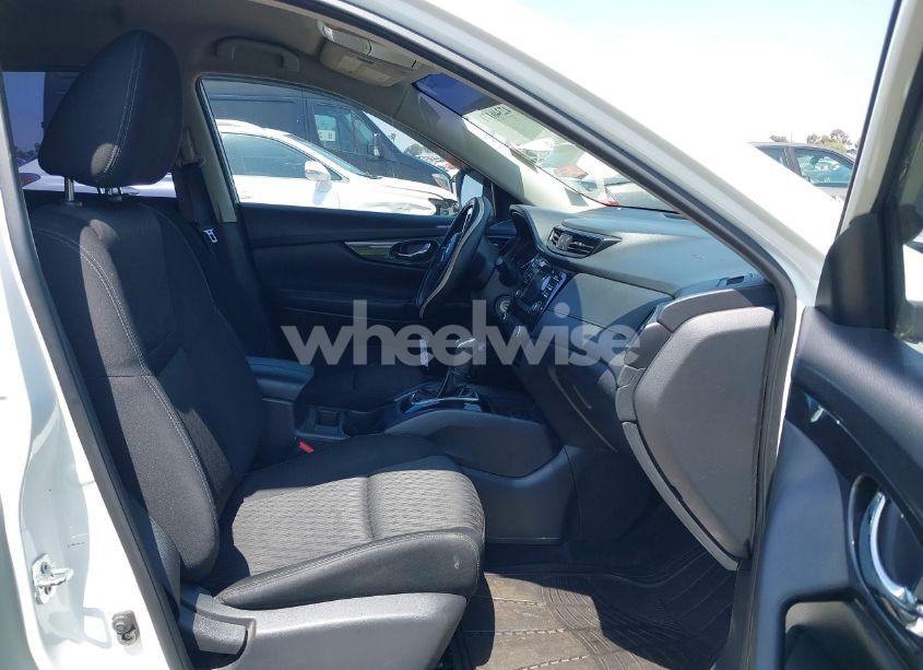 Photo 5 of 2017 Nissan Rogue S (VIN KNMAT2MT6HP544341)