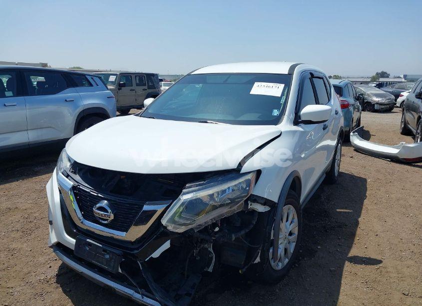 Photo 6 of 2017 Nissan Rogue S (VIN KNMAT2MT6HP544341)