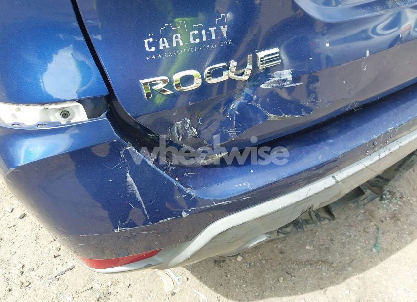 Photo 18 of 2017 Nissan Rogue S (VIN KNMAT2MT6HP560118)