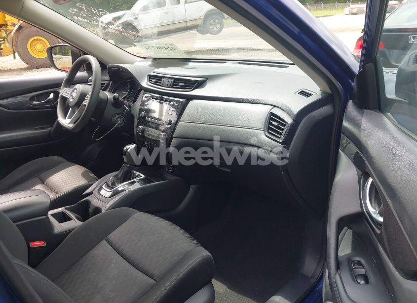 Photo 5 of 2017 Nissan Rogue S (VIN KNMAT2MT6HP560118)