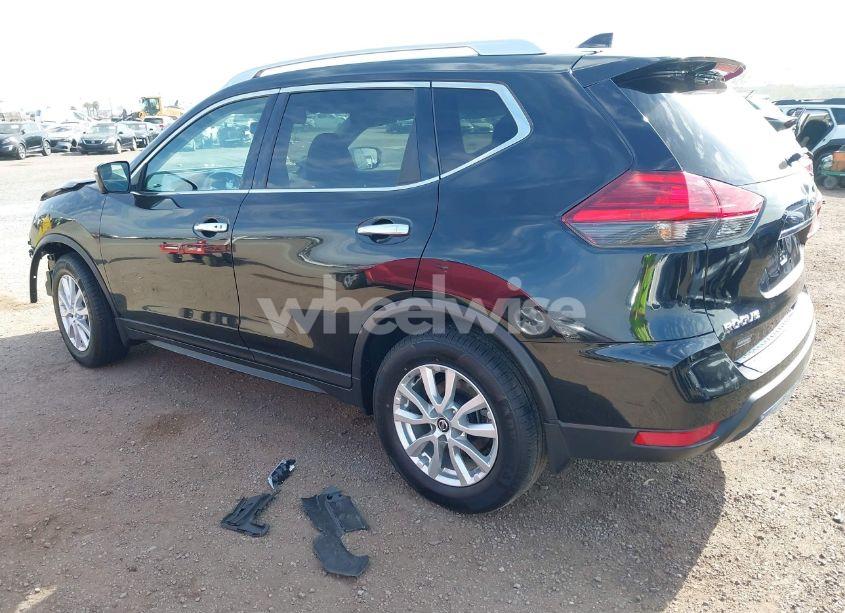 Photo 3 of 2017 Nissan Rogue SV (VIN KNMAT2MT6HP600746)