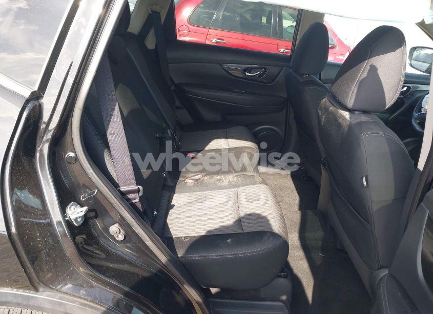 Photo 8 of 2017 Nissan Rogue SV (VIN KNMAT2MT6HP600746)