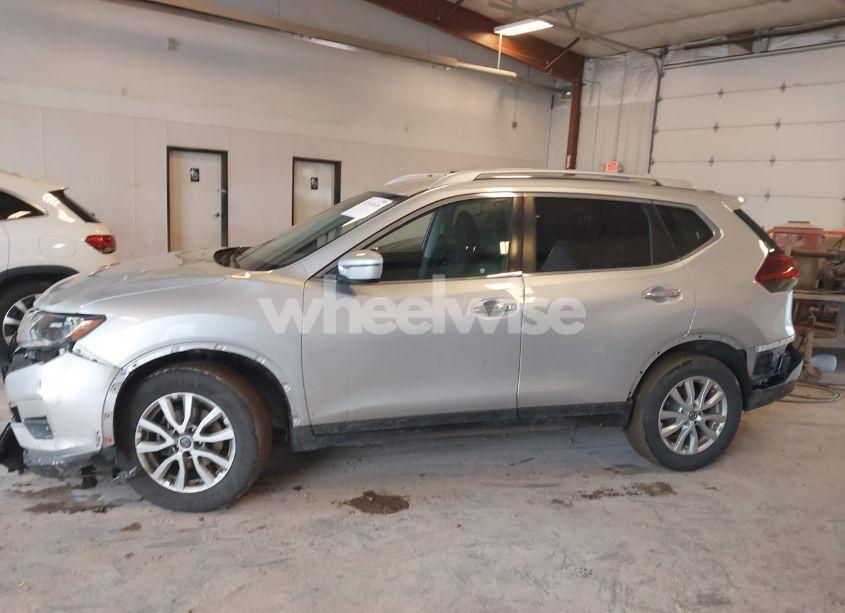 Photo 14 of 2019 Nissan Rogue SV (VIN KNMAT2MT6KP508415)