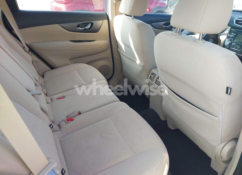 Photo 8 of 2016 Nissan Rogue S (VIN KNMAT2MT7GP642647)