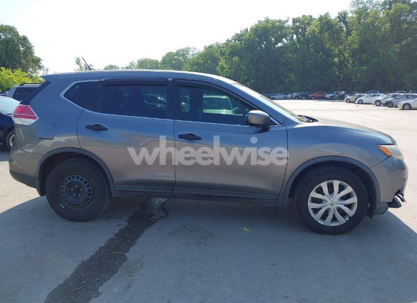 Photo 13 of 2016 Nissan Rogue S (VIN KNMAT2MT7GP649484)