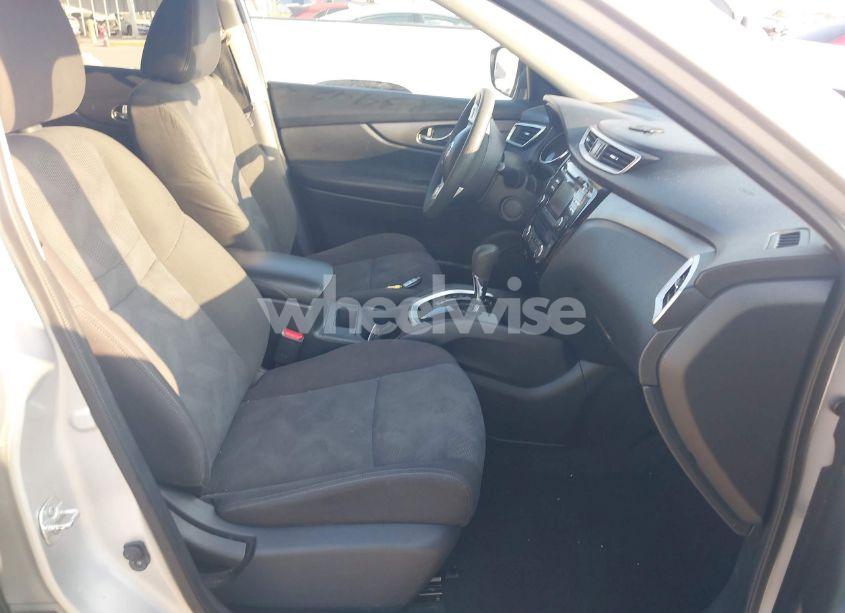 Photo 5 of 2016 Nissan Rogue SV (VIN KNMAT2MT7GP674031)