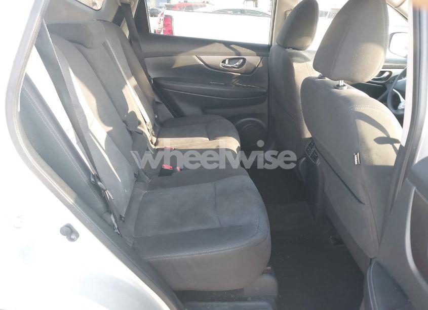 Photo 8 of 2016 Nissan Rogue SV (VIN KNMAT2MT7GP674031)