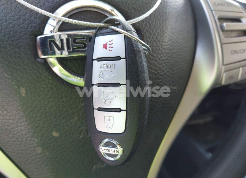 Photo 11 of 2016 Nissan Rogue SV (VIN KNMAT2MT7GP695302)