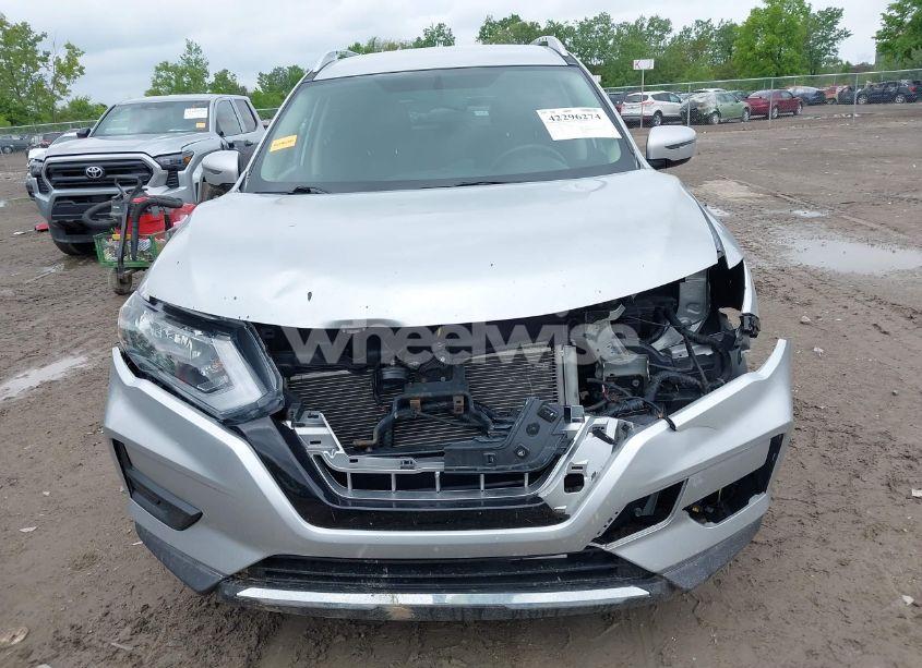 Photo 13 of 2017 Nissan Rogue SV (VIN KNMAT2MT7HP538550)