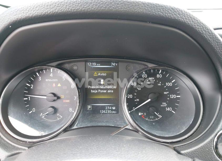 Photo 7 of 2017 Nissan Rogue SV (VIN KNMAT2MT7HP538550)