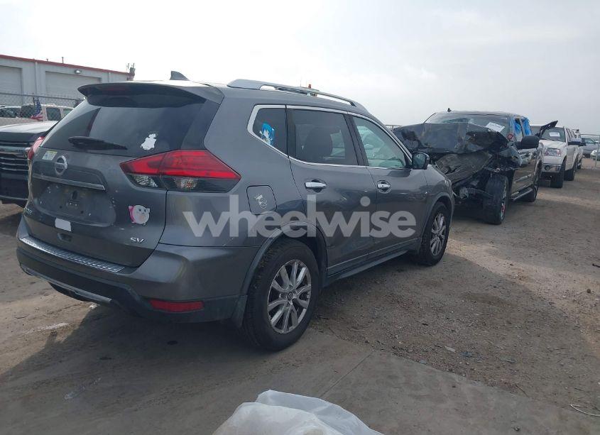 Photo 4 of 2017 Nissan Rogue SV (VIN KNMAT2MT7HP568339)