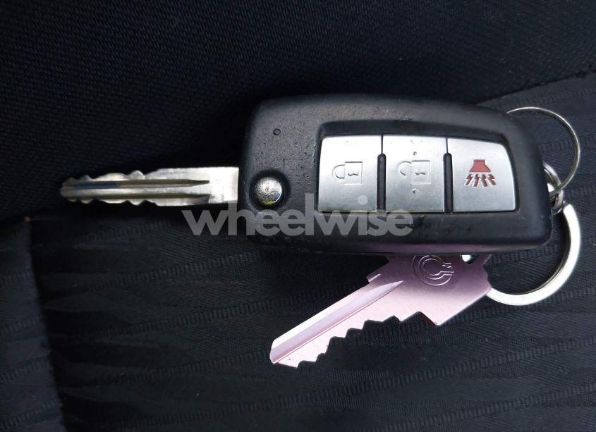 Photo 11 of 2018 Nissan Rogue S (VIN KNMAT2MT7JP521687)