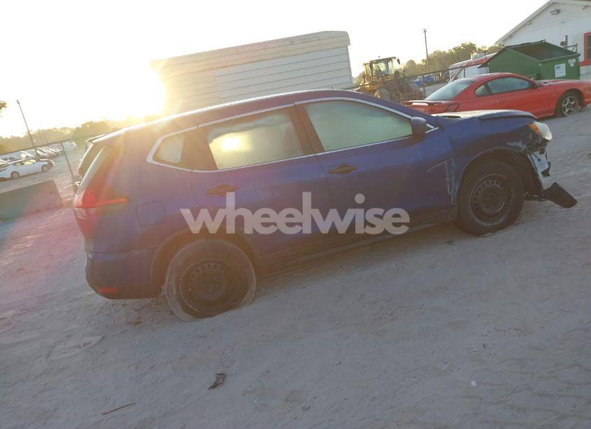 Photo 4 of 2018 Nissan Rogue S (VIN KNMAT2MT7JP521687)