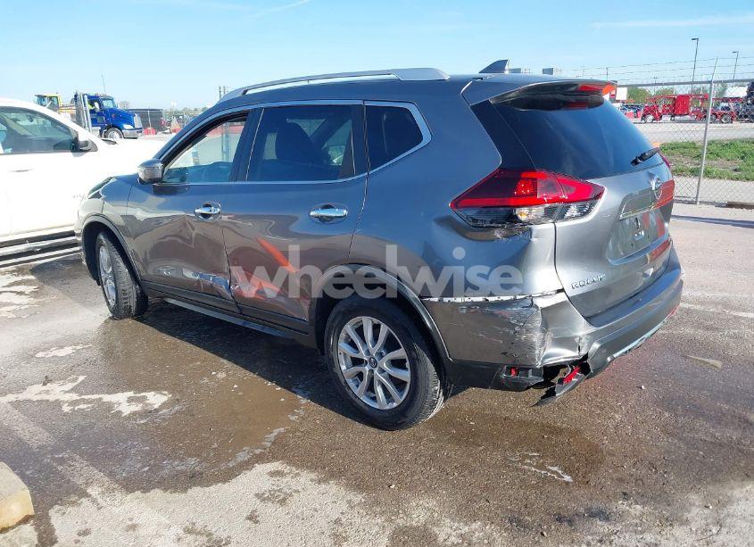 Photo 3 of 2018 Nissan Rogue SV (VIN KNMAT2MT7JP524086)