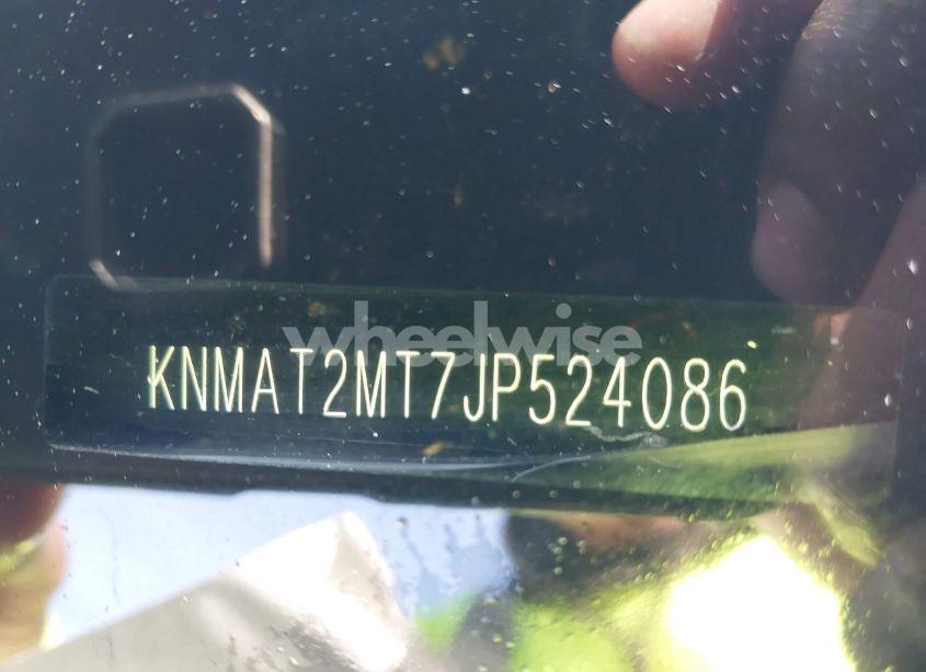 Photo 9 of 2018 Nissan Rogue SV (VIN KNMAT2MT7JP524086)