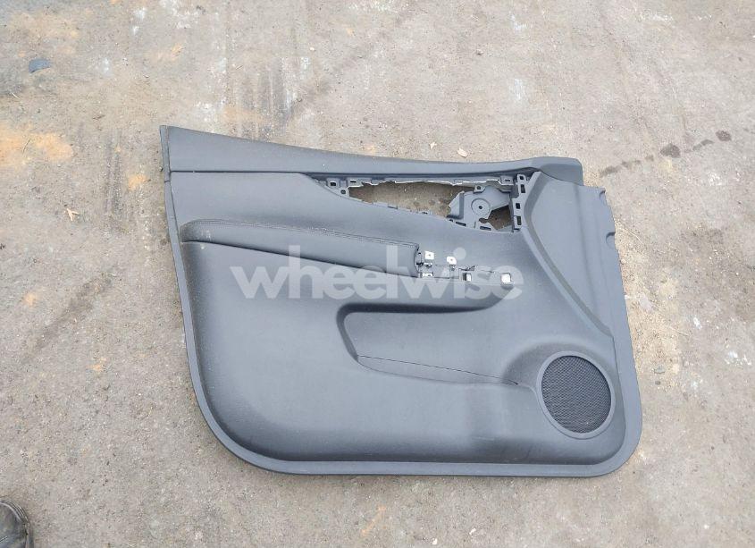 Photo 12 of 2018 Nissan Rogue S (VIN KNMAT2MT7JP532866)