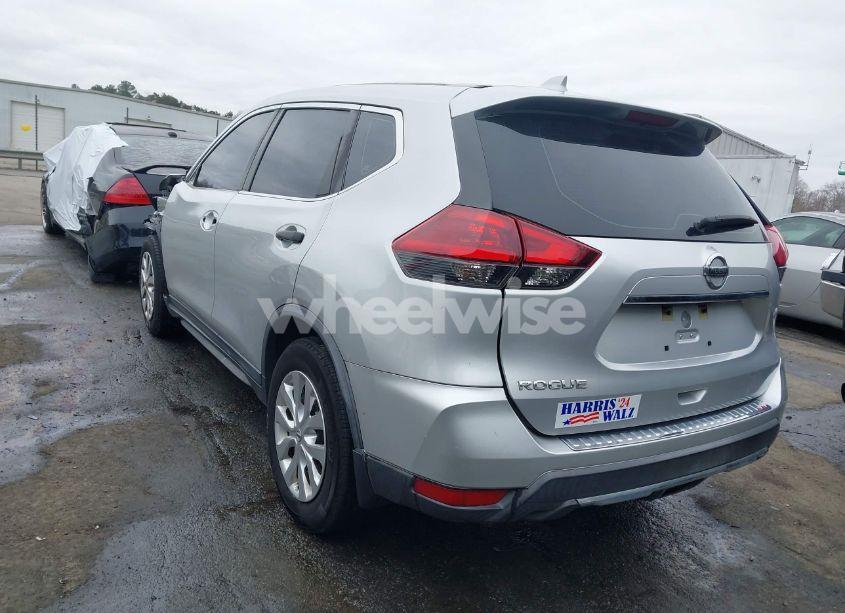 Photo 3 of 2018 Nissan Rogue S (VIN KNMAT2MT7JP532866)