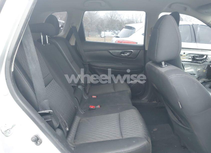 Photo 8 of 2018 Nissan Rogue S (VIN KNMAT2MT7JP532866)