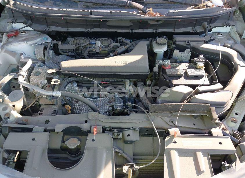 Photo 10 of 2019 Nissan Rogue SV (VIN KNMAT2MT7KP527457)