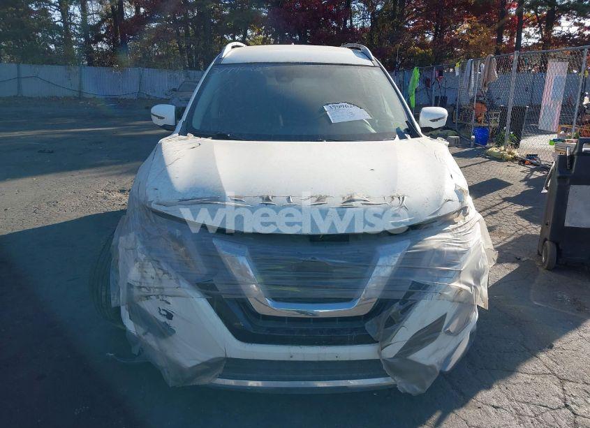 Photo 12 of 2019 Nissan Rogue SV (VIN KNMAT2MT7KP527457)
