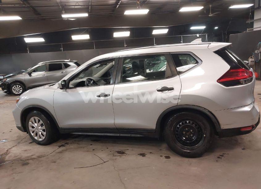 Photo 14 of 2017 Nissan Rogue S (VIN KNMAT2MT8HP541439)