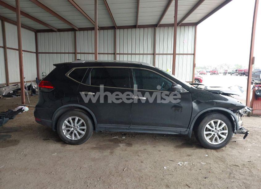 Photo 13 of 2017 Nissan Rogue SV (VIN KNMAT2MT8HP597395)