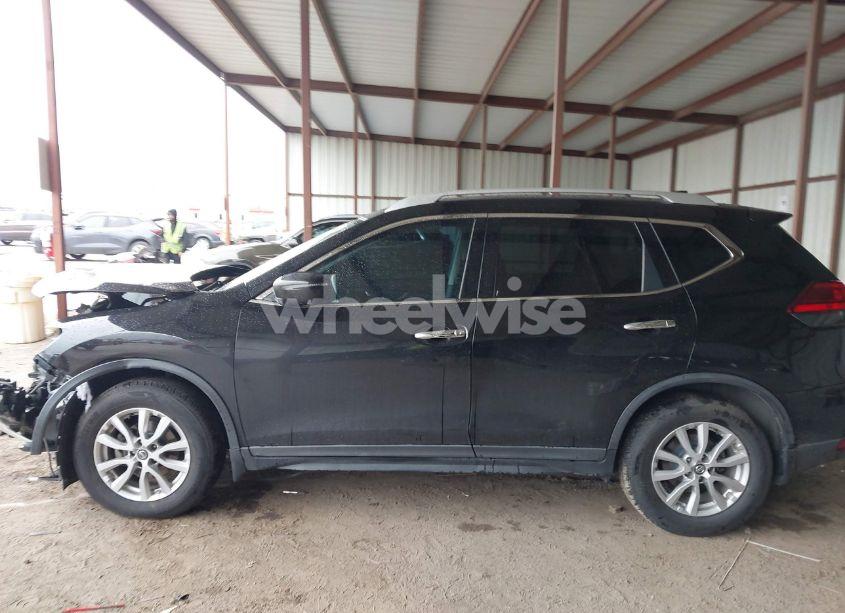 Photo 14 of 2017 Nissan Rogue SV (VIN KNMAT2MT8HP597395)