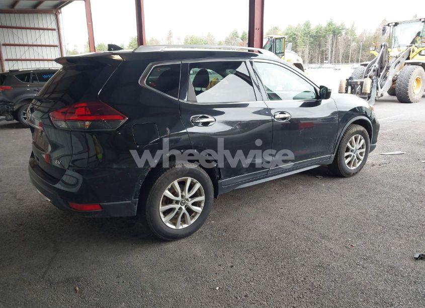 Photo 4 of 2018 Nissan Rogue SV (VIN KNMAT2MT8JP519057)