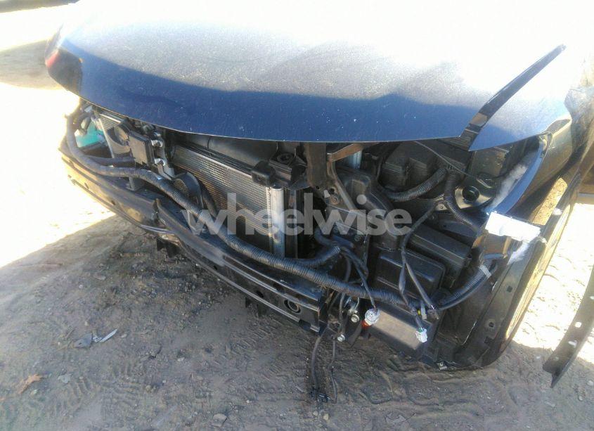 Photo 19 of 2018 Nissan Rogue S (VIN KNMAT2MT8JP567013)