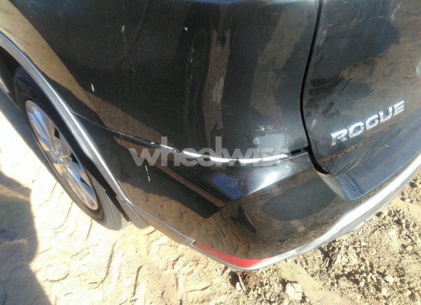 Photo 20 of 2018 Nissan Rogue S (VIN KNMAT2MT8JP567013)