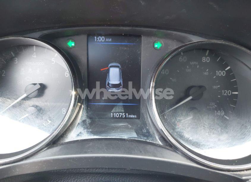 Photo 7 of 2018 Nissan Rogue S (VIN KNMAT2MT8JP615335)
