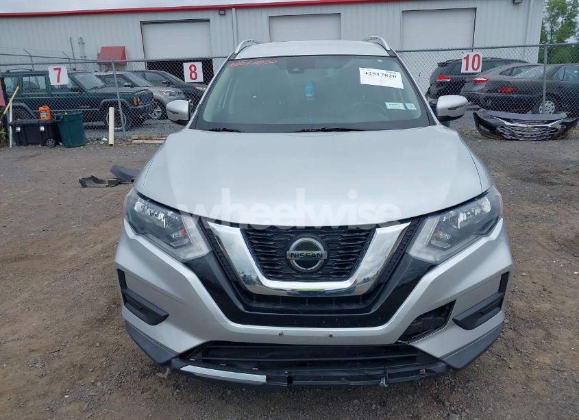 Photo 12 of 2019 Nissan Rogue SV (VIN KNMAT2MT8KP517732)