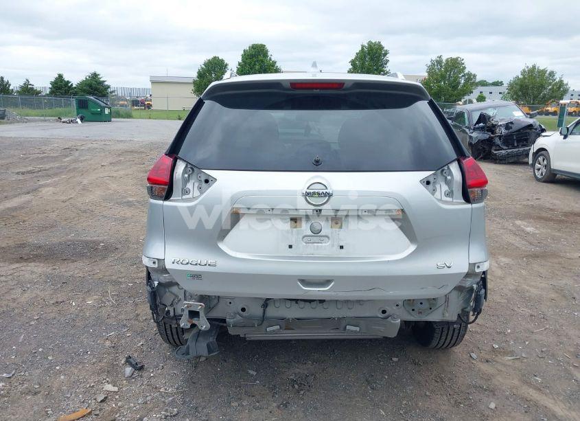 Photo 16 of 2019 Nissan Rogue SV (VIN KNMAT2MT8KP517732)