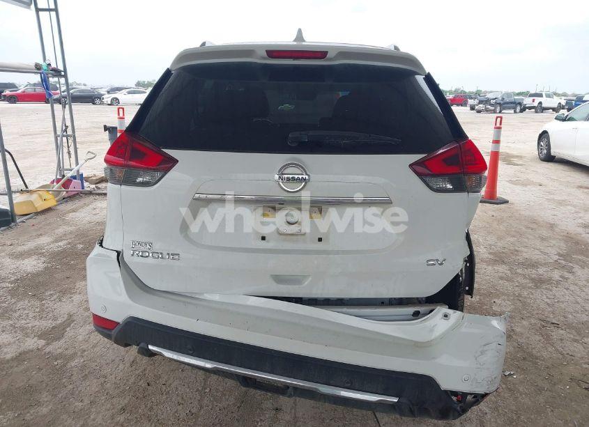 Photo 16 of 2019 Nissan Rogue SV (VIN KNMAT2MT8KP540489)